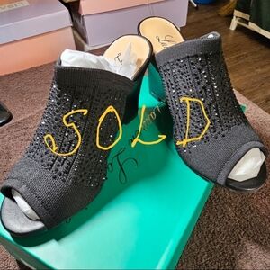 NIB LAUREN LORRAINE BLACK MARTHA W/ RHINESTONES SIZE 6